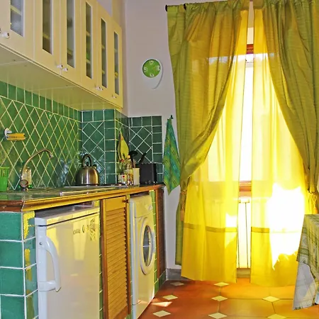 Max Studios Florence Room photo