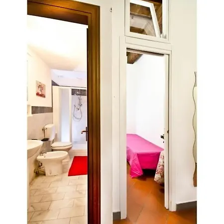 Max Studios Florence Room photo